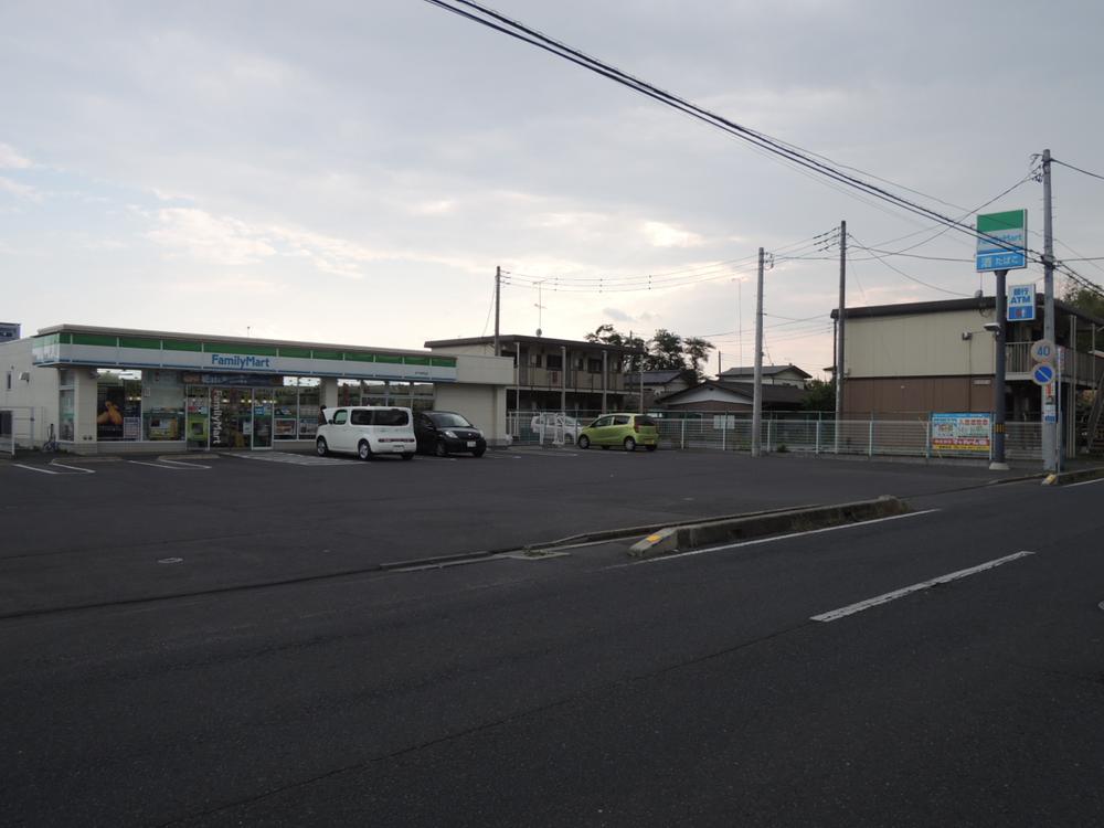 Convenience store. 356m to FamilyMart Kasahara Mito Kitamise