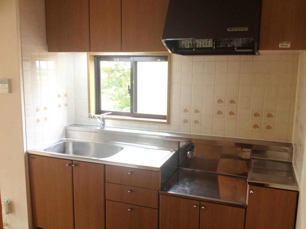 Kitchen. Widely and easy to use kitchen space