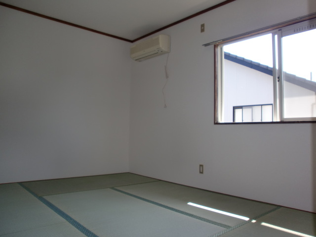 Living and room. It's tatami still is Japanese