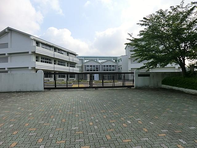Primary school. Oisawa until elementary school 350m