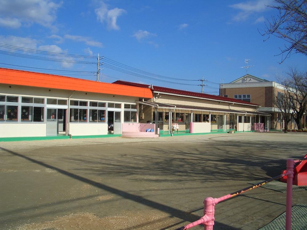 kindergarten ・ Nursery. Moriya lark until kindergarten 1455m