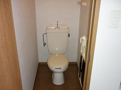 Toilet. Storage There is also a convenient
