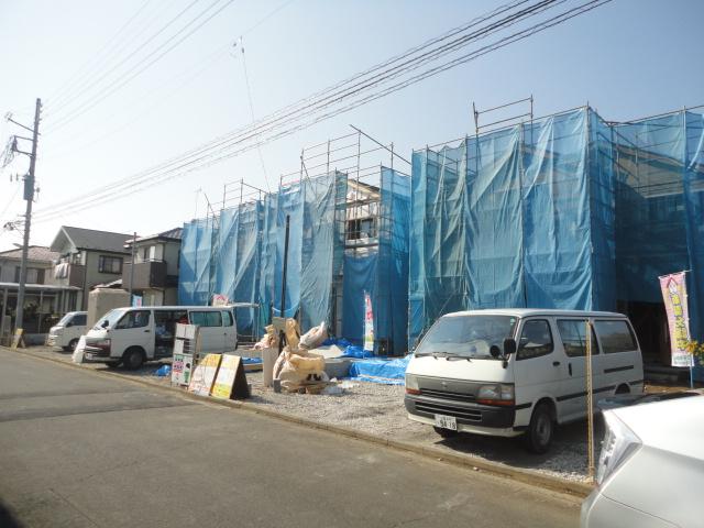 Local photos, including front road.  ◆ Front road MoHiroi 6m road! 