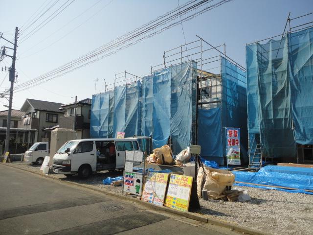 Local appearance photo.  ◆ 2 Building Exterior Photos. 