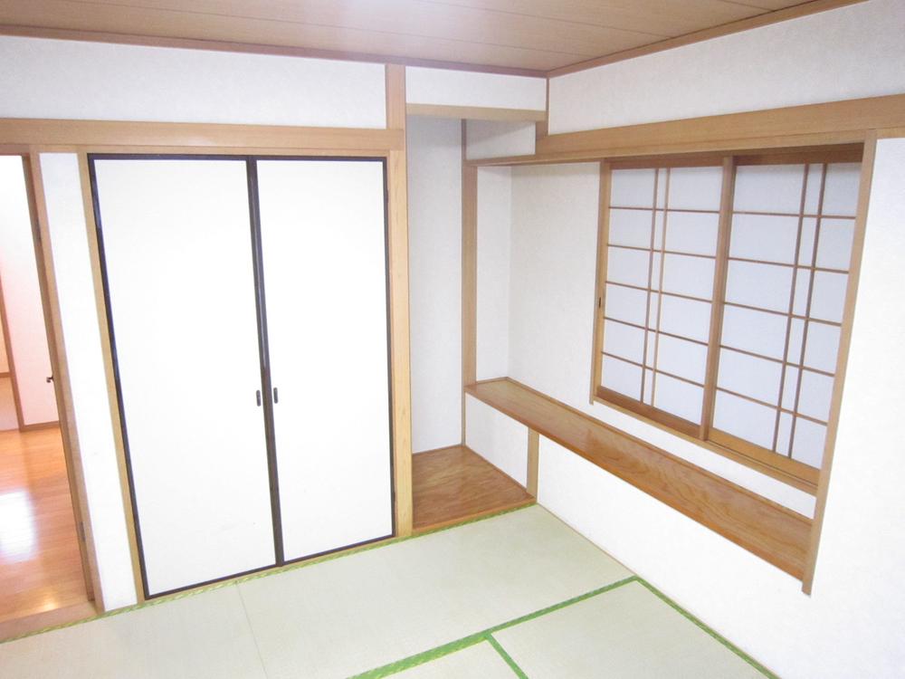 Other introspection. It is calm Japanese-style room located on the first floor.