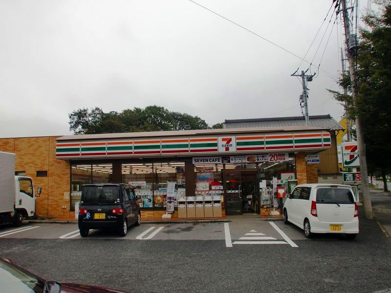 Convenience store. 735m to Seven-Eleven Moriya Itatoi shop