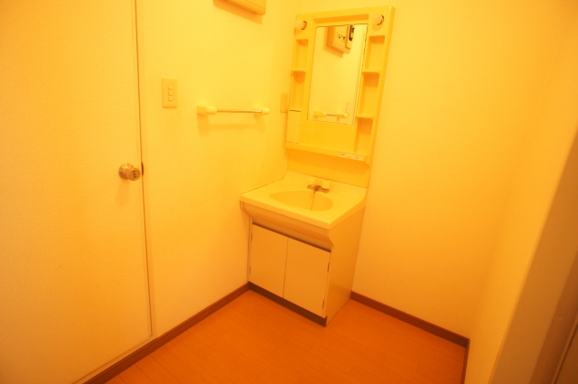 Washroom. Independent wash basin ☆ 