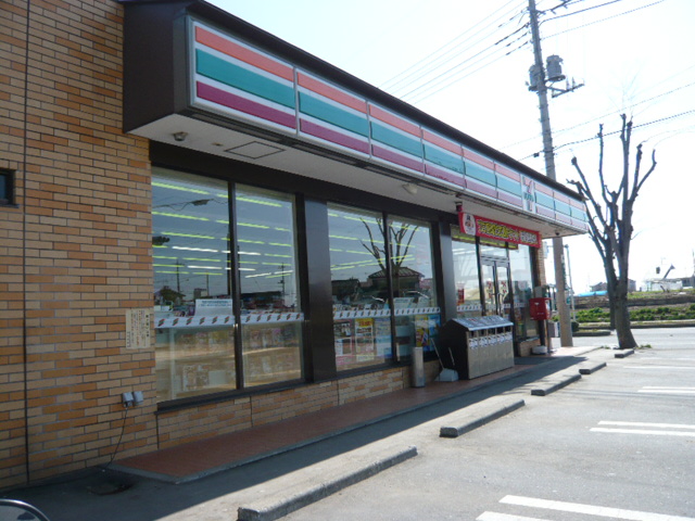 Convenience store. Seven-Eleven Itatoi store up (convenience store) 526m