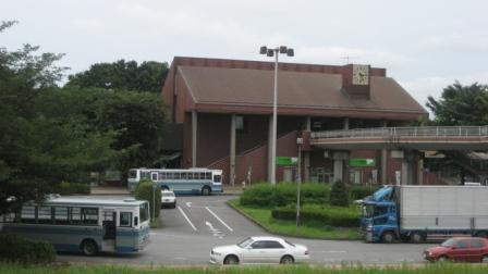 station. 2400m to Shinmoriya Station