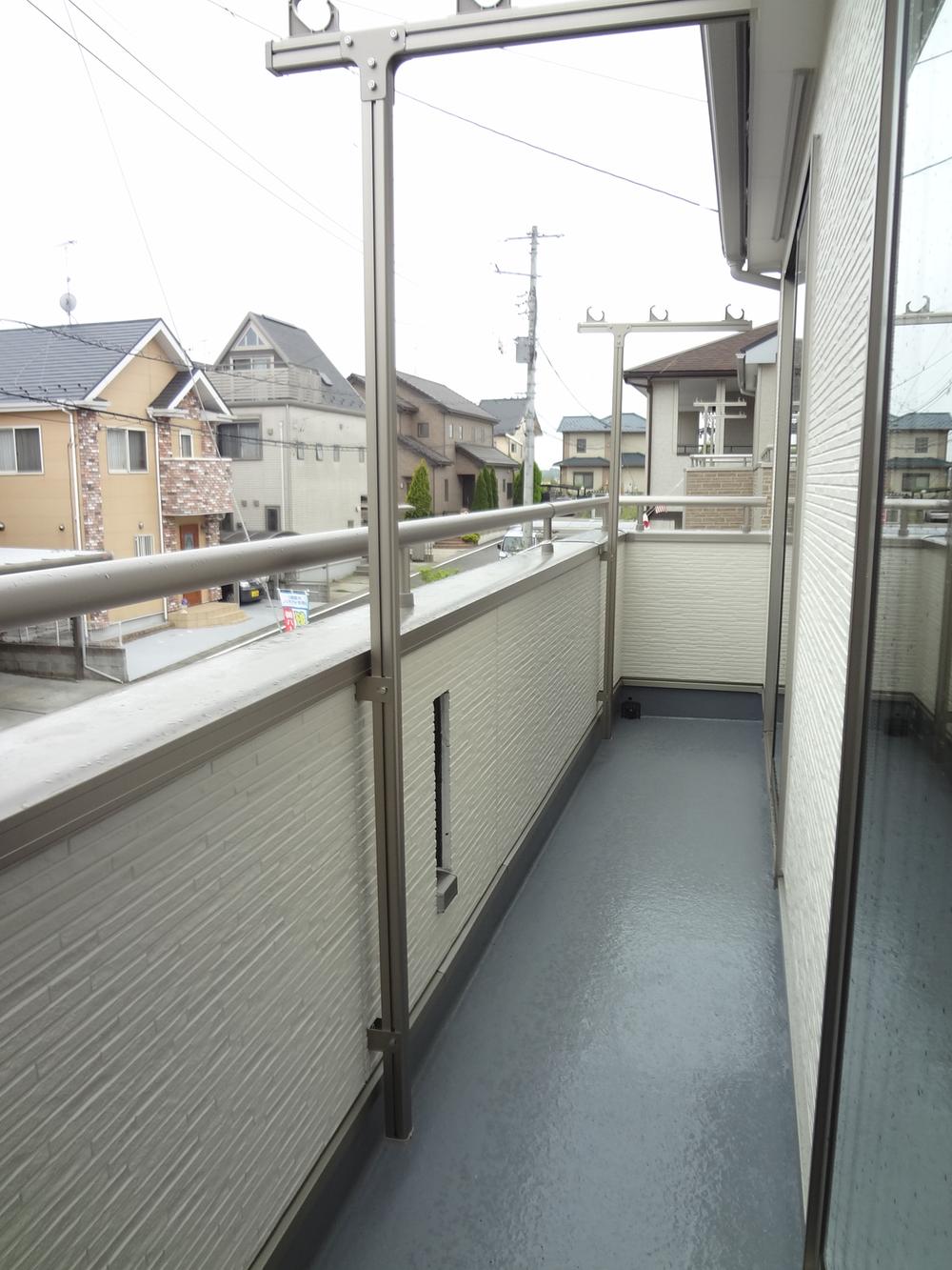 Balcony. 3 Building same specifications balcony 