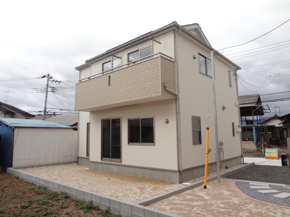 Local appearance photo. 1 Building Local Photos  The building can be completed preview. 