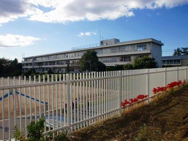 Primary school. Moriya Municipal Kuronai to elementary school 1486m