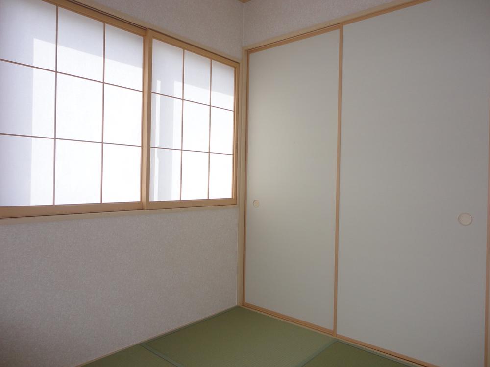 Non-living room. Indoor (11 May 2013) Shooting