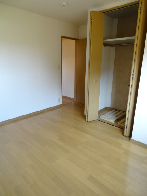 Other room space. 2 Kaiyoshitsu 2