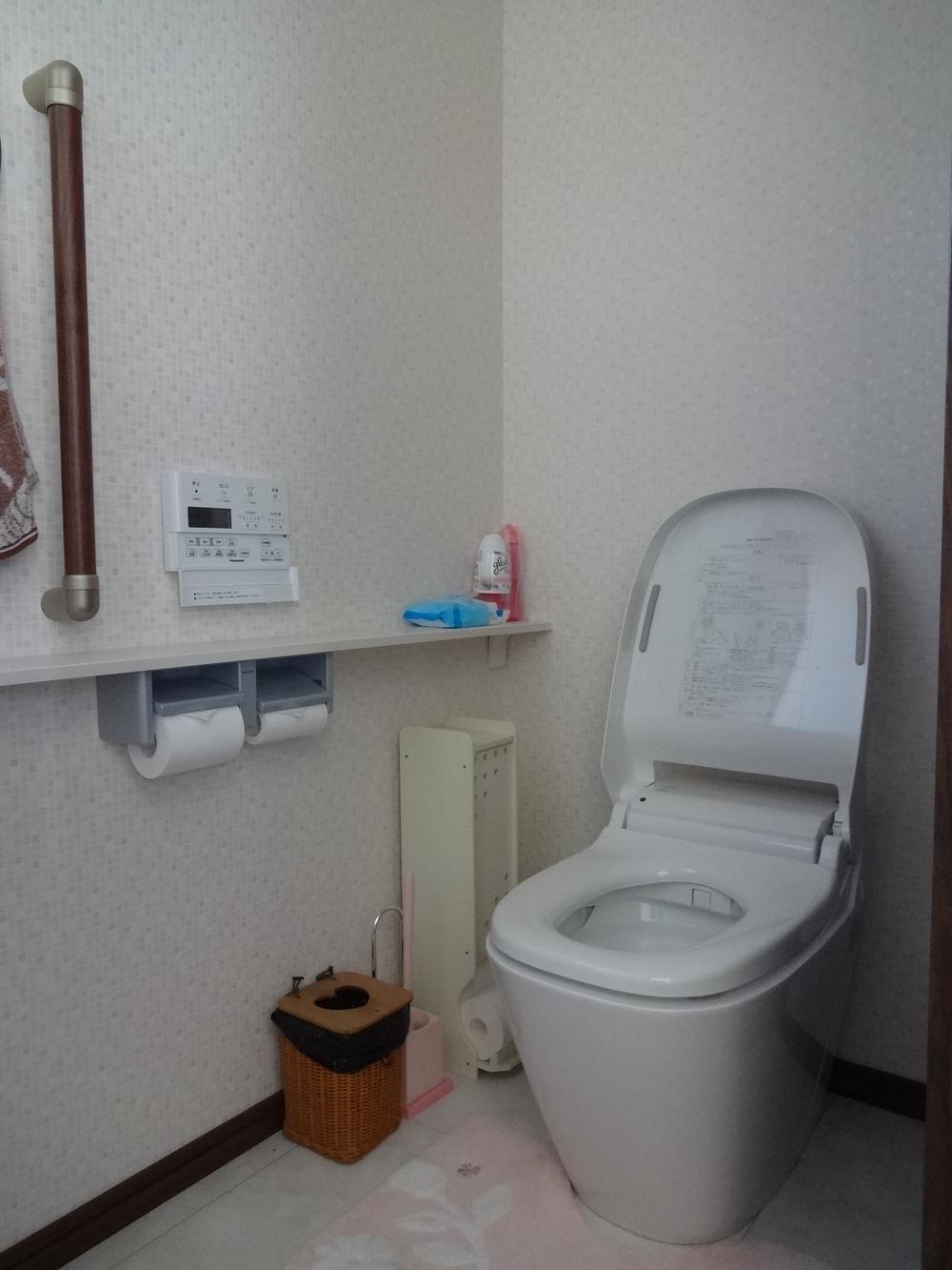 Toilet. 2 kaizen automatic attack same toilet Ara Uno (November 2013) Shooting