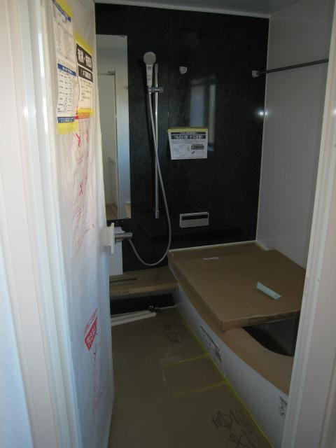 Bathroom. Indoor (11 May 2013) Shooting