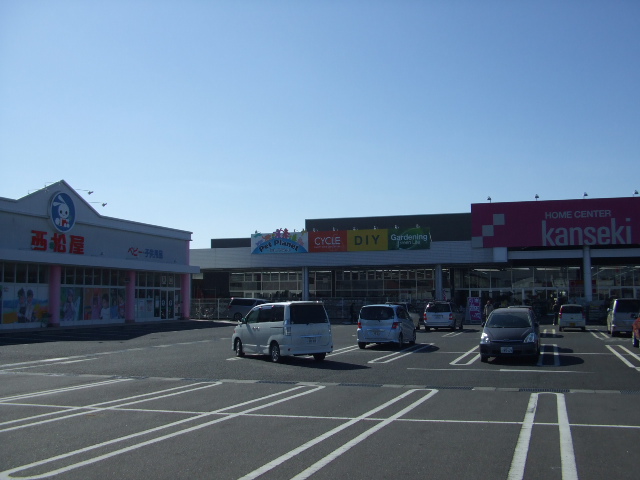 Home center. Chinese Classics Ryugasaki to the store (hardware store) 1521m