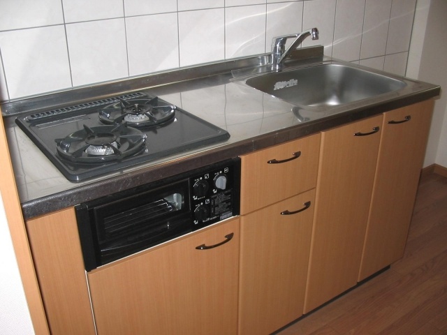 Kitchen. Gas stove installation Allowed