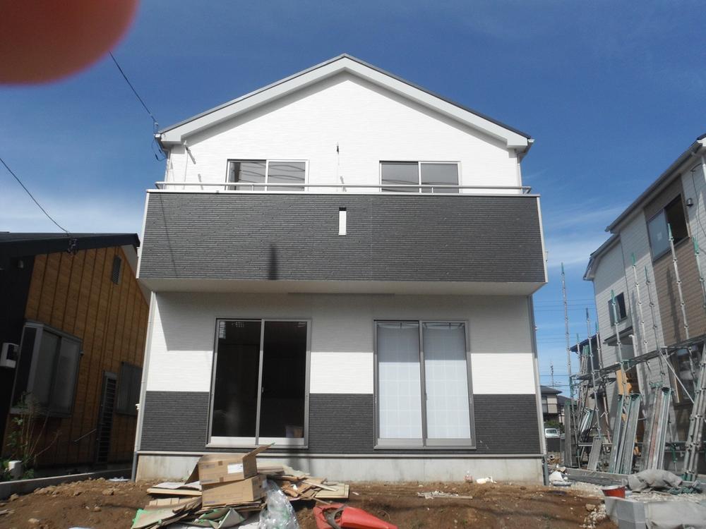 Local appearance photo. 1 Building appearance (15.8 million yen) Local (10 May 2013) Shooting