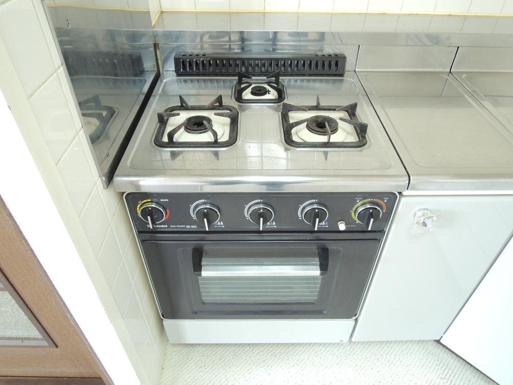 Same specifications photo (kitchen). Stove
