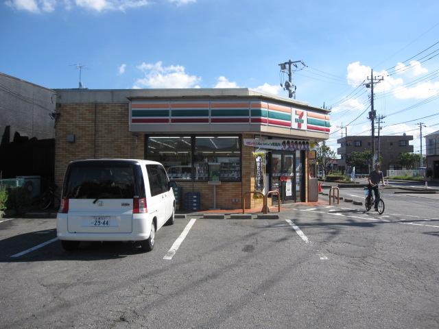 Convenience store. 362m to Seven-Eleven Ryugasaki Wakashiba shop