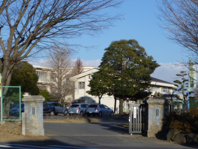 Primary school. Ryugasaki City Ryugasaki until elementary school (elementary school) 519m