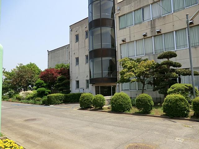 Junior high school. 742m up to junior high school Ryugasaki City Ritcho Mt.