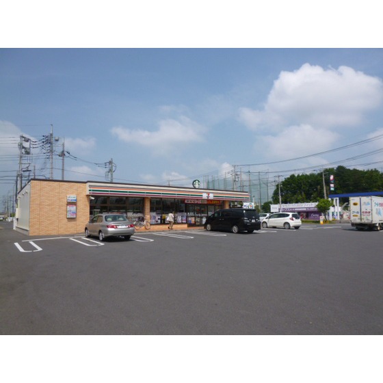 Convenience store. 620m to Family Mart (convenience store)