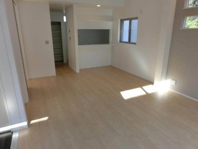 Living. Indoor (12 May 2013) Shooting