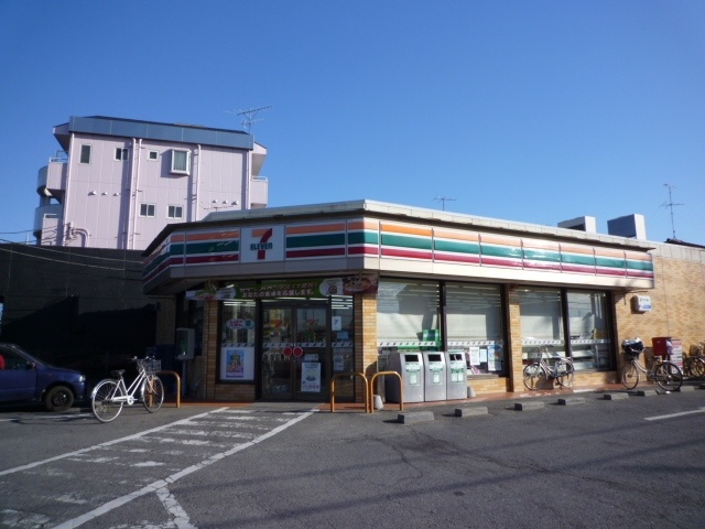 Convenience store. Seven-Eleven Ryugasaki Wakashiba store up (convenience store) 241m