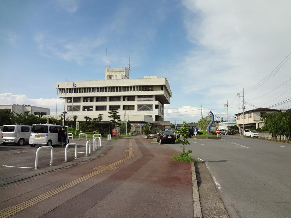 Government office. Ryugasaki 1892m to city hall
