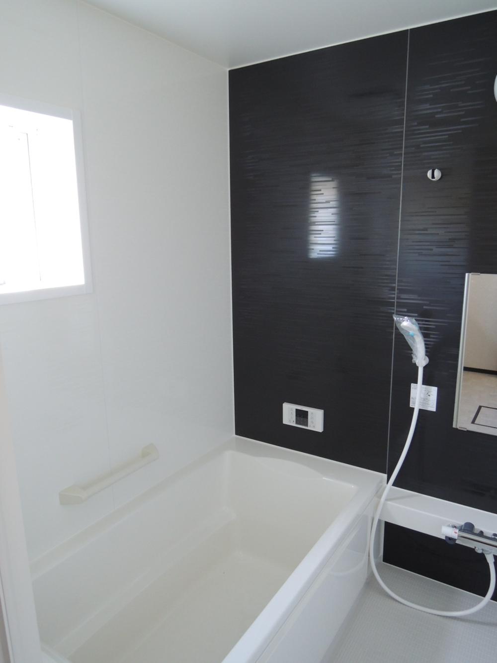 Same specifications photo (bathroom)