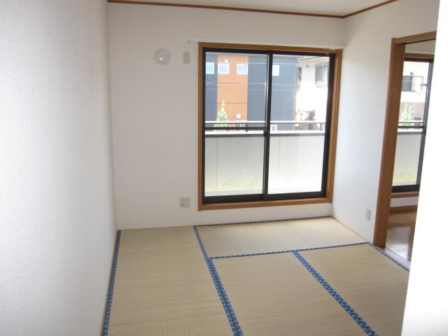 Other room space. Holiday is rumbling in the Japanese-style room also comfortably likely