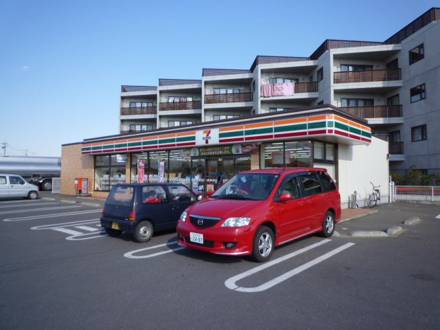 Convenience store. 1696m until the Seven-Eleven Ryugasaki City General Taiikukanmae store (convenience store)