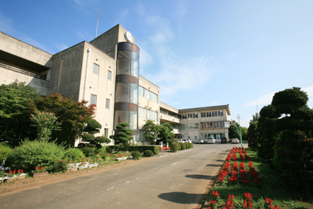 Junior high school. Ryugasaki City Ritcho mountain junior high school (junior high school) up to 1327m