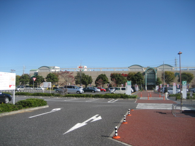 Supermarket. Ito-Yokado Ryugasaki store up to (super) 1915m