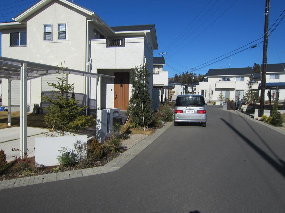 Local photos, including front road