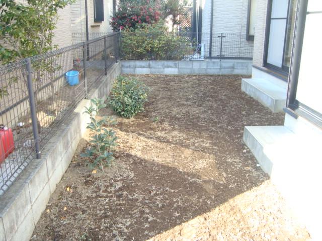 Garden. Although it is small, There is also a garden. It can also be planting flowers since the outer water also is near