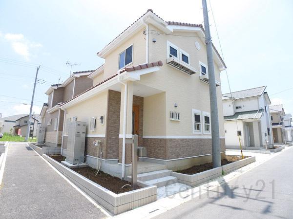 Local appearance photo. 77 Building