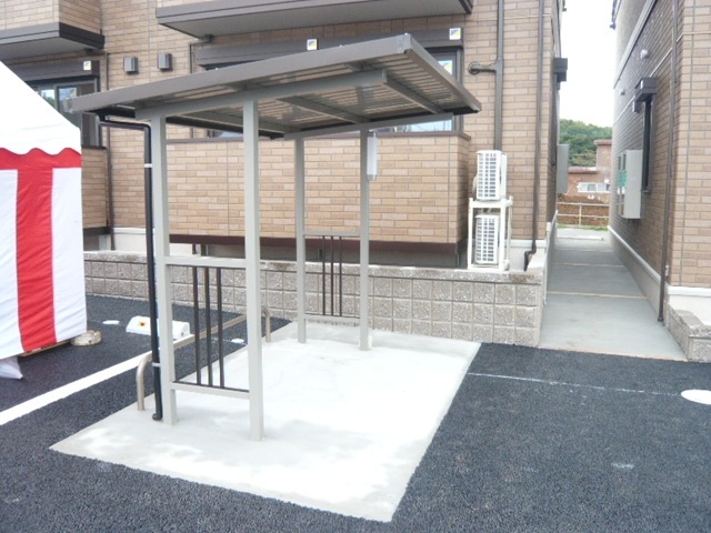 Other common areas. Bicycle-parking space