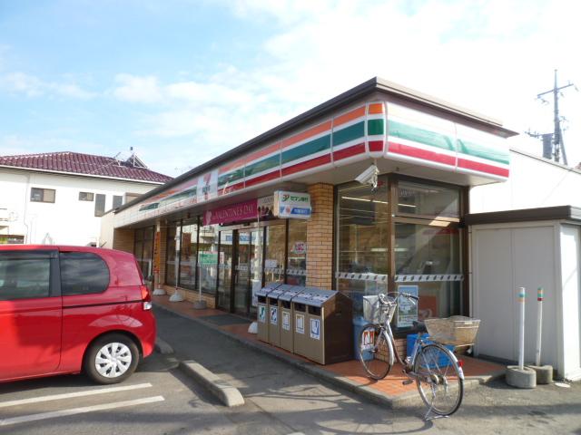 Convenience store. Seven-Eleven 470m to handle West 1-chome