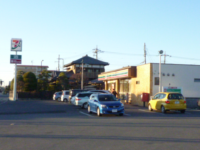 Convenience store. Seven-Eleven Fujishiro government building 735m before (convenience store)