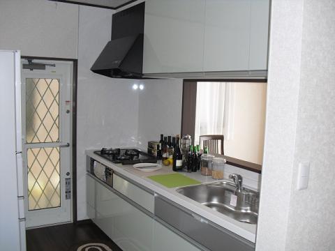 Kitchen. Indoor (12 May 2013) Shooting