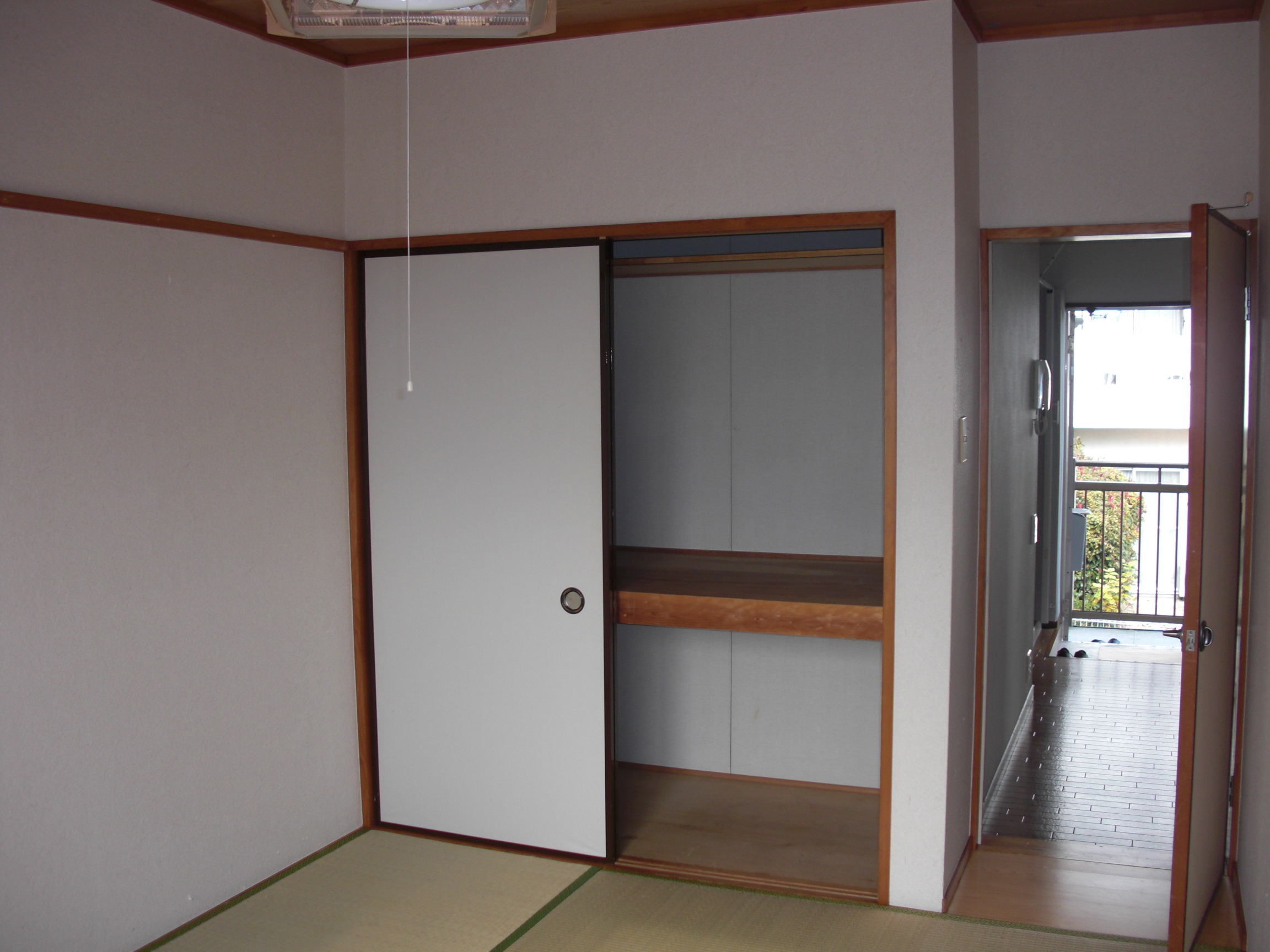 Living and room. Effortlessly storage Because with closet!