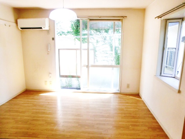 Living and room