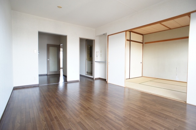 Living and room