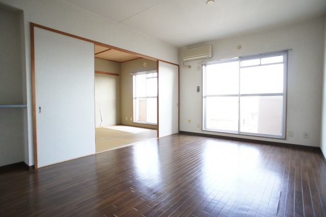 Living and room