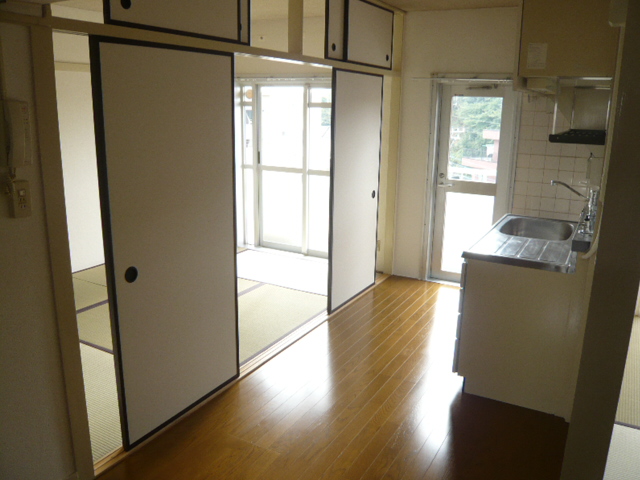 Other room space. Japanese-style room as seen from the kitchen