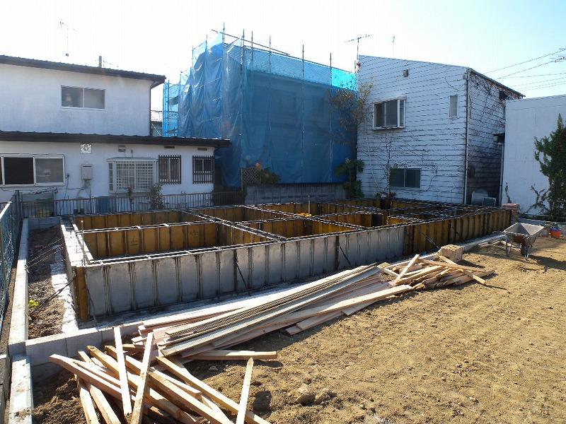 Local appearance photo. Local (12 May 2013) Shooting