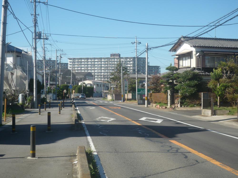 Other local. Overlooking the station direction from the front prefectural road
